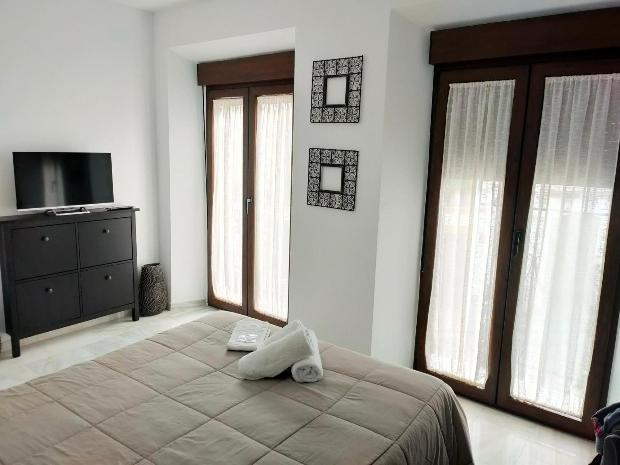 Apartamentos San Pedro Кордова Екстер'єр фото